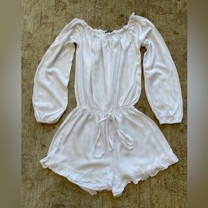 Brandy Melville Cute White Ruffled Romper Size S